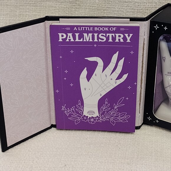 🌟 Tiny Palmistry: Read Your Future! - Picture 3 of 4
